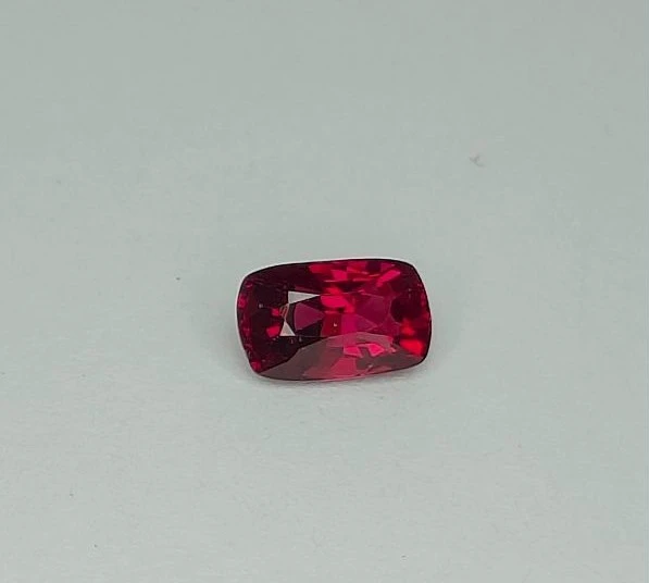 2.47ct Natural Rhodolite Garnet Cushion Cut Loose Gemstone From Tanzania — view 4